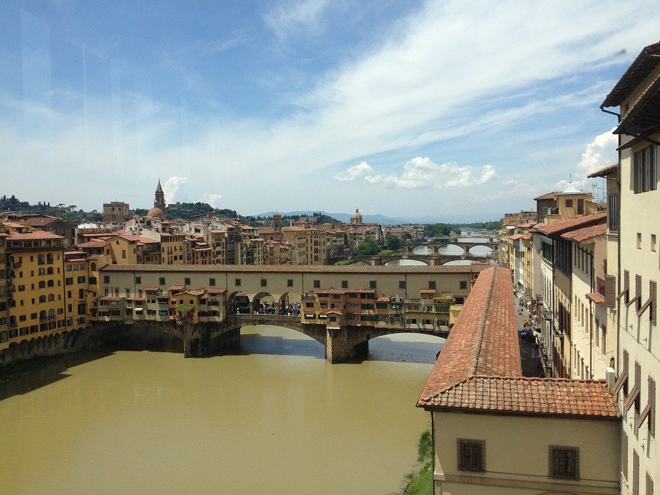 Ponte Vecchio e o Corredor Vasari.